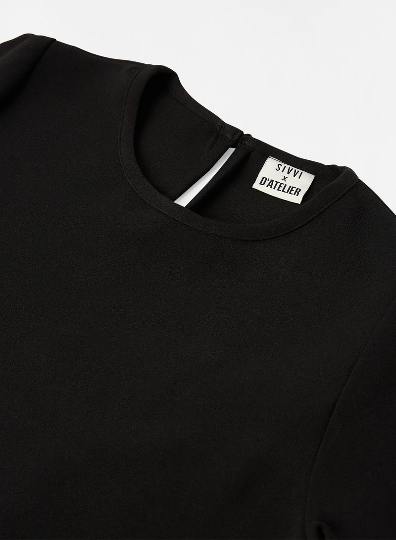 Sivvi x D'Atelier T-Shirt Maxi Dress Black