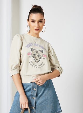Front Graphic Sweatshirt Ecru