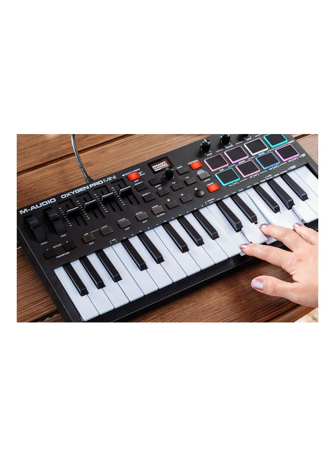 M-Audio Oxygen Pro Mini 32-Mini-Key USB MIDI Controller with Smart Controls  - Image 5