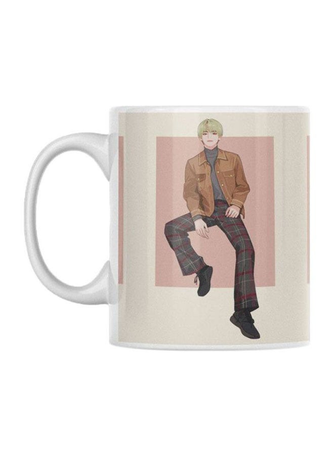 إي دبليو تي مج قهوة بطبعة فرقة 'BTS' أبيض