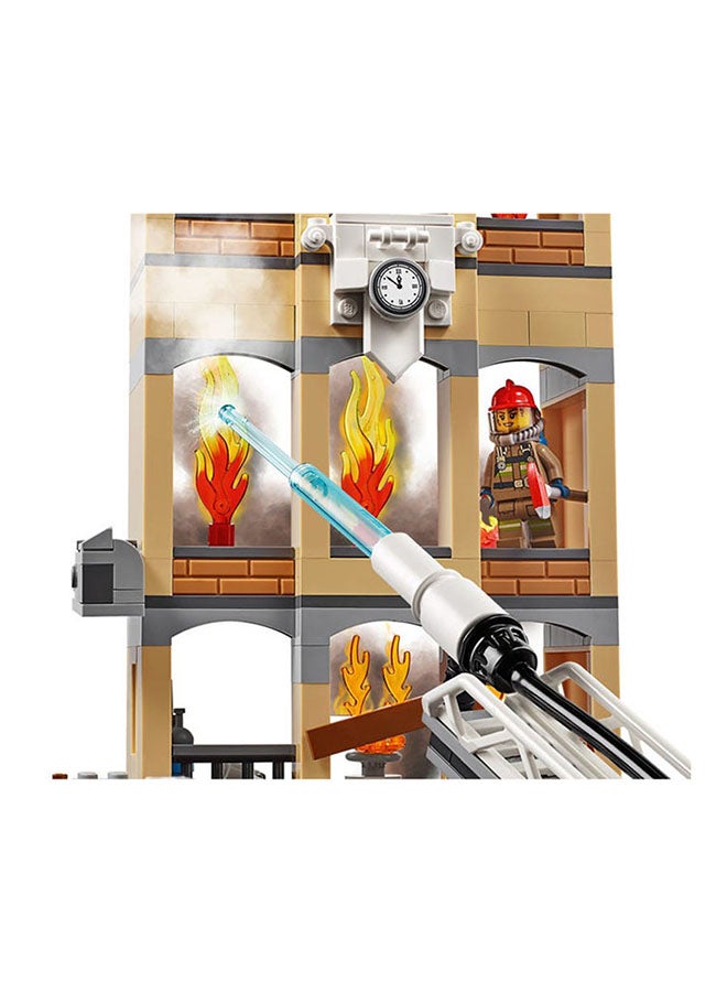 LEGO 60216 943-Piece City Downtown Fire Brigade With 7 Minifigures Building Set 60216 6+ Years  - Image 2