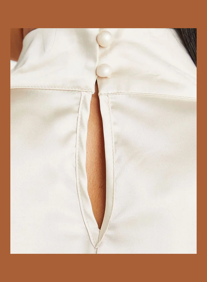 Closet By Styli Solid Pattern Puff Sleeve Woven Blouse Cream