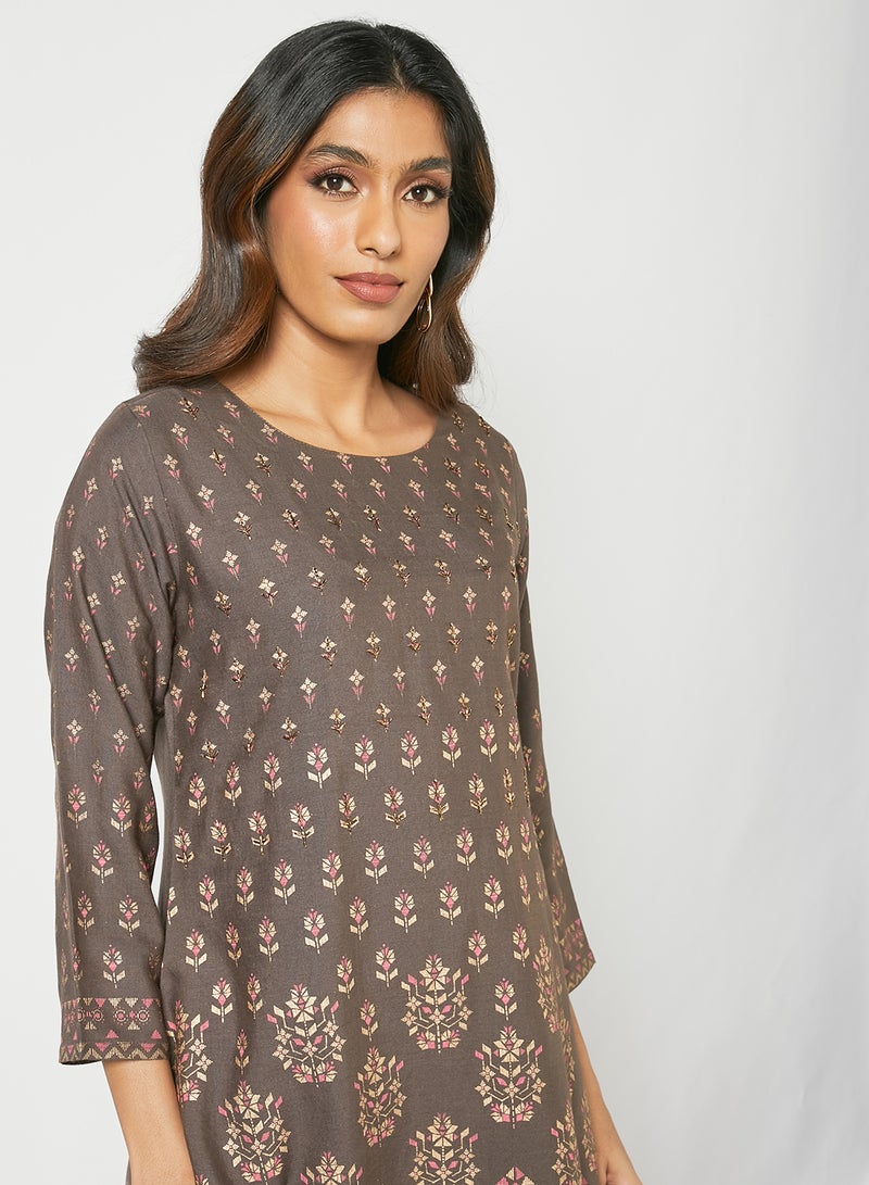 Zyna Fashion - Hand Embellishment Elegant Printed Kurti Multicolour - Image 1