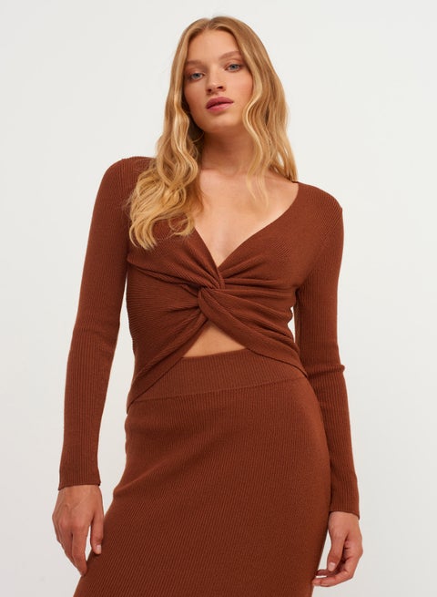 Cropped Twist Front Top Dark Lori