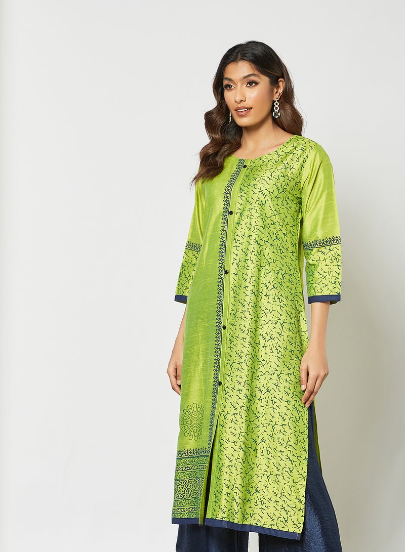 Zyna Fashion - Stylish Round Neck Three Quarter Sleeve Kurta Green - Image 1