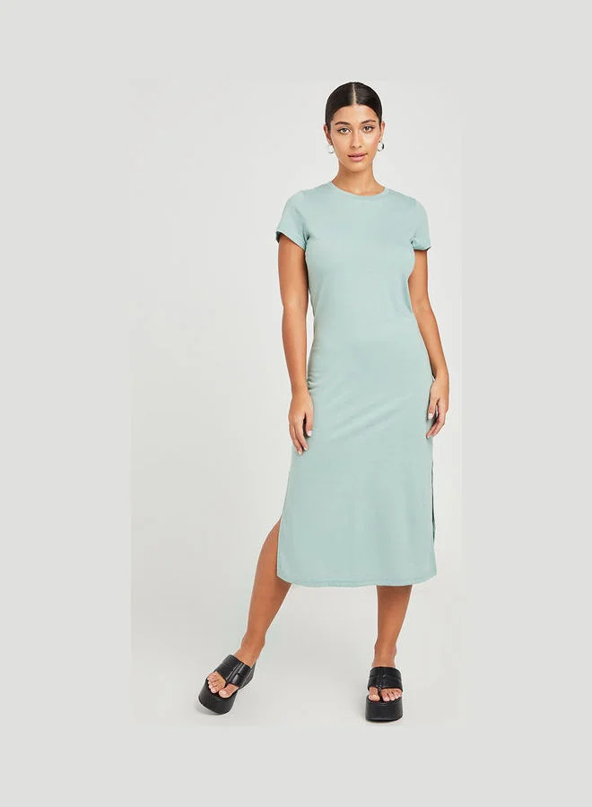 Closet By Styli Knitted Split Hem Detail Midi Dress Green