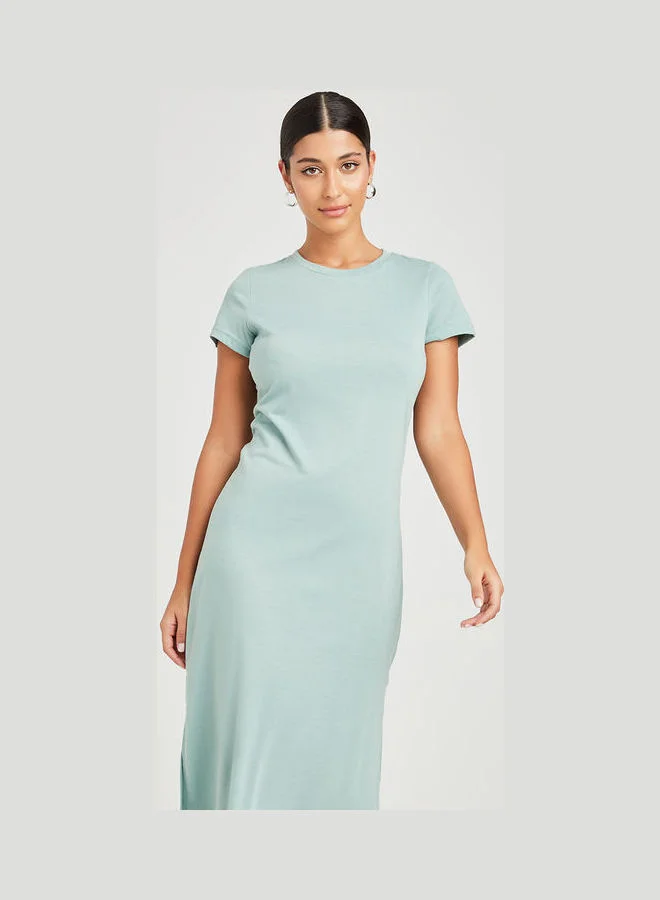 Closet By Styli Knitted Split Hem Detail Midi Dress Green