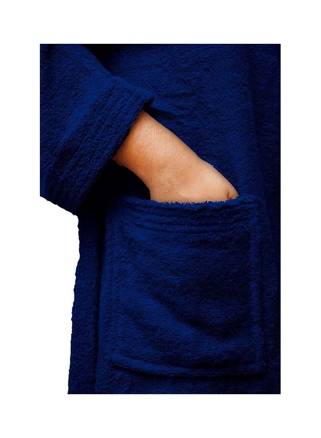 هوم إسنشالز - روب استحمام من القطن 100% فائق النعومة وعالي الامتصاص بغطاء للرأس كحلي Adult Size - Image 1