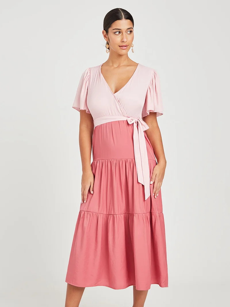 Closet By Styli Flute Sleeves Colourblock Tiered Midi Dress Pink