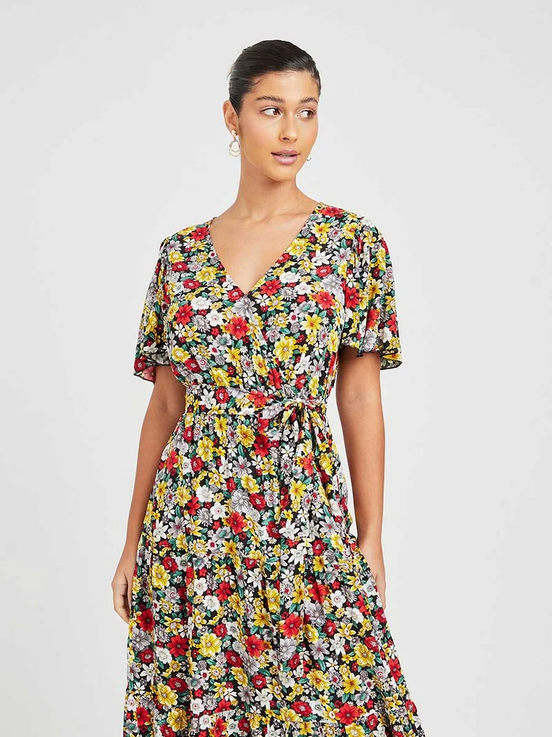 Closet By Styli Sweetheart Neck Floral Print A-Line Midi Dress Multicolour