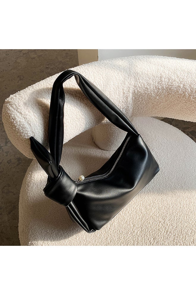 Ladies Cute Shoulder Beg Black  - Image 3