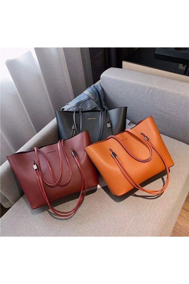 Large Capacity Woven One Shoulder Bag Maroon  - Image 5