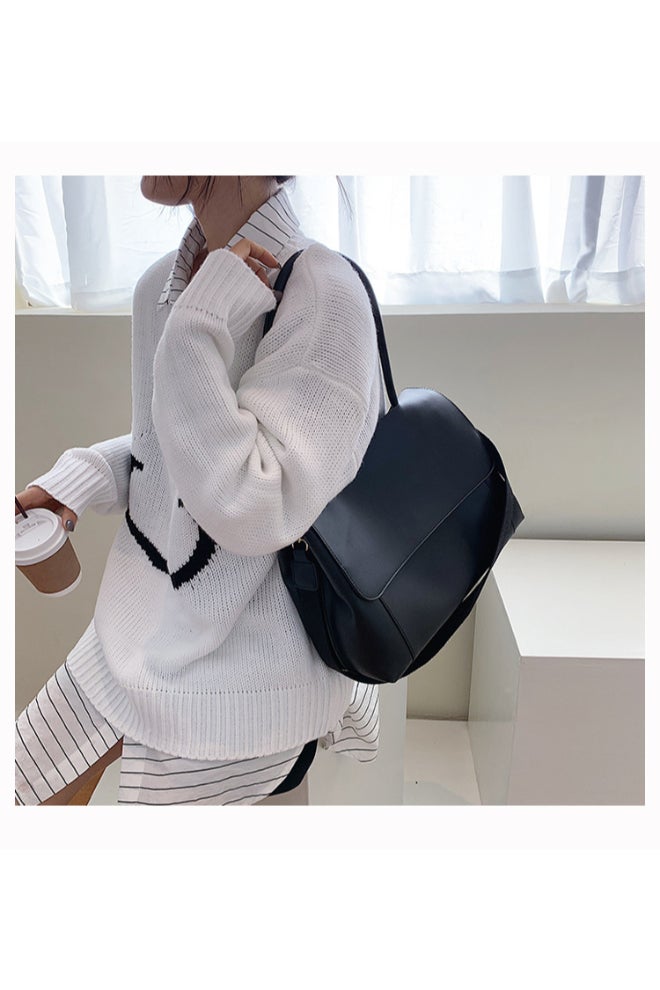 Large Capacity Single Shoulder Bag Black  - Image 2