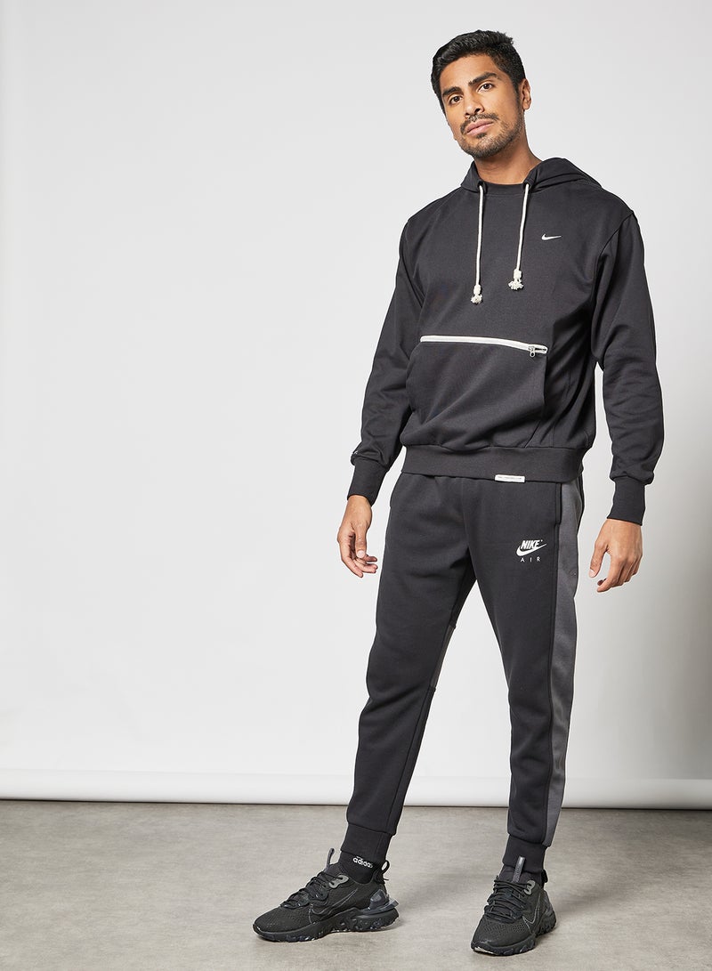 Nike - Standard Issue Basketball Hoodie Black - Image 1