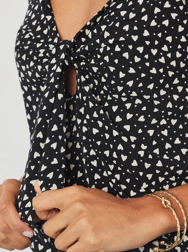 Closet By Styli Heart Ditsy Printed Strappy Cami Top Black/White