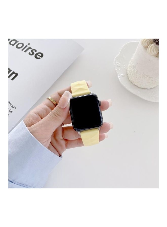HuHa Modern Style Silicone Replacement Strap Watchband for Apple Watch Series 7/6/SE/5/4/3/2/1 38/40/41mm Yellow - Image 3