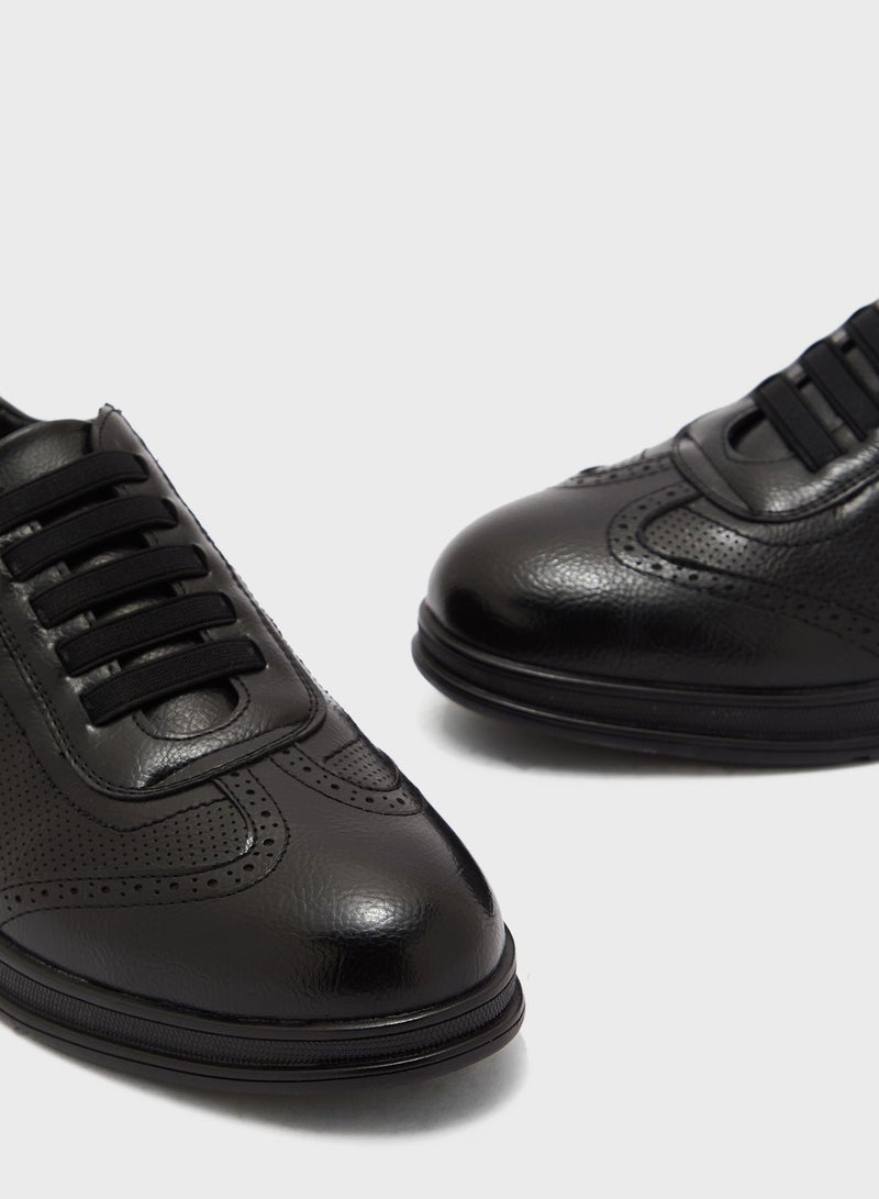 Robert Wood By Namshi - Casual Wing Cap Slip Ons Black - Image 1