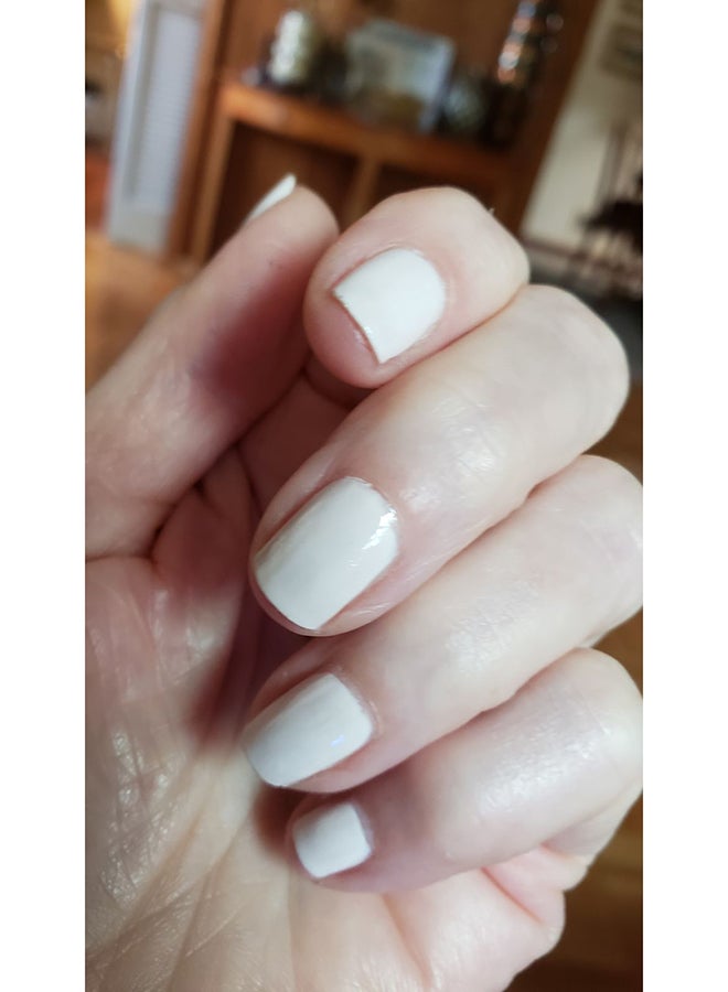 Orly Breathable Treatment Glossy Nail Color Light As A Feather - Image 4