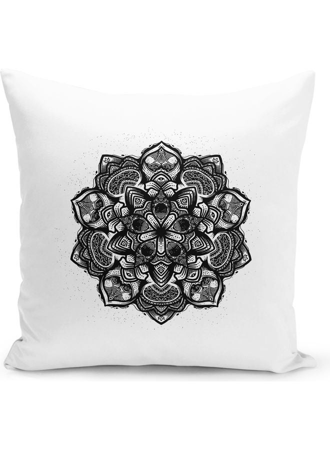 ليت وسادة زينة بتصميم تجريدي يعبر عن الكريسماس بلون أسود أبيض. 16 x 16بوصة - Image 1