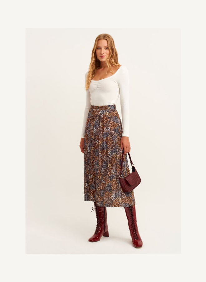 OXXO Patterned Pleated Midi Skirt Flower Comb  - Image 2
