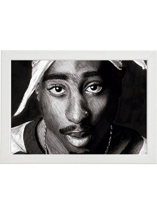 إم إي سي لوحة فنية بإطار وطبعة رسمة لشخصية المغني الشهير توباك أبيض 21x30سم