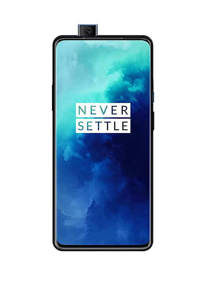 كوفرنيكس غطاء حماية خلفي لهاتف ون بلس 7T برو بطبعة رائد فضاء متعلق بالقمر شخص معلق بالقمر - Image 3