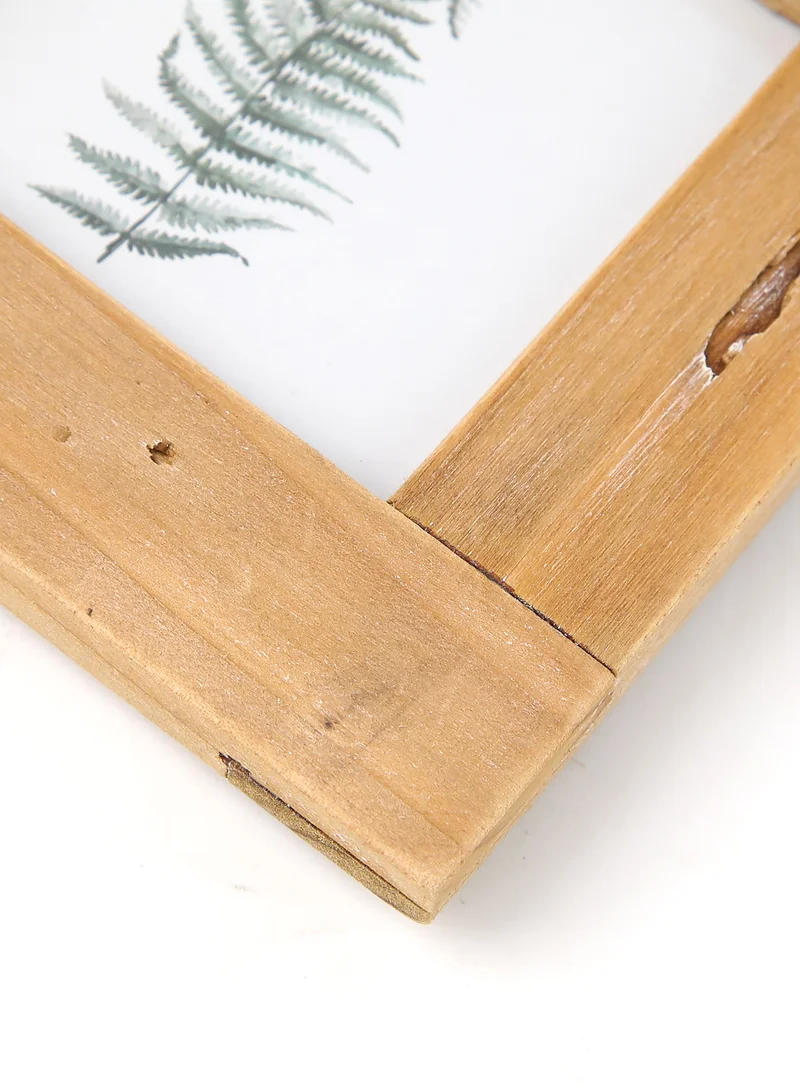 ebb & flow Wall Frames With Outer Frame Beige outer frame size: L24xH24cm xT2.0cm for photo size: 4 pcs 3.5x3.5inch