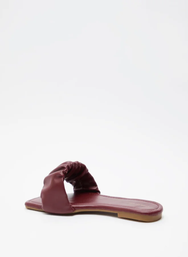 shoexpress Ruched Strap Slip-On Flat Sandals Maroon