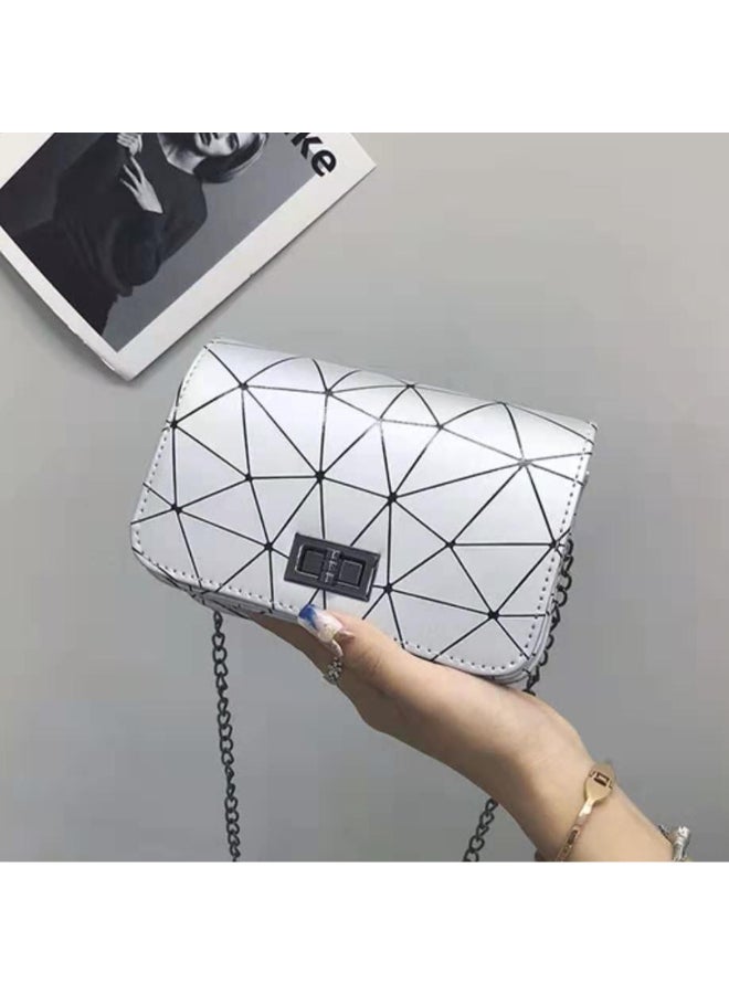 Sharpdo New Lattice Diagonal Crossbody Bag White/Black - Image 4