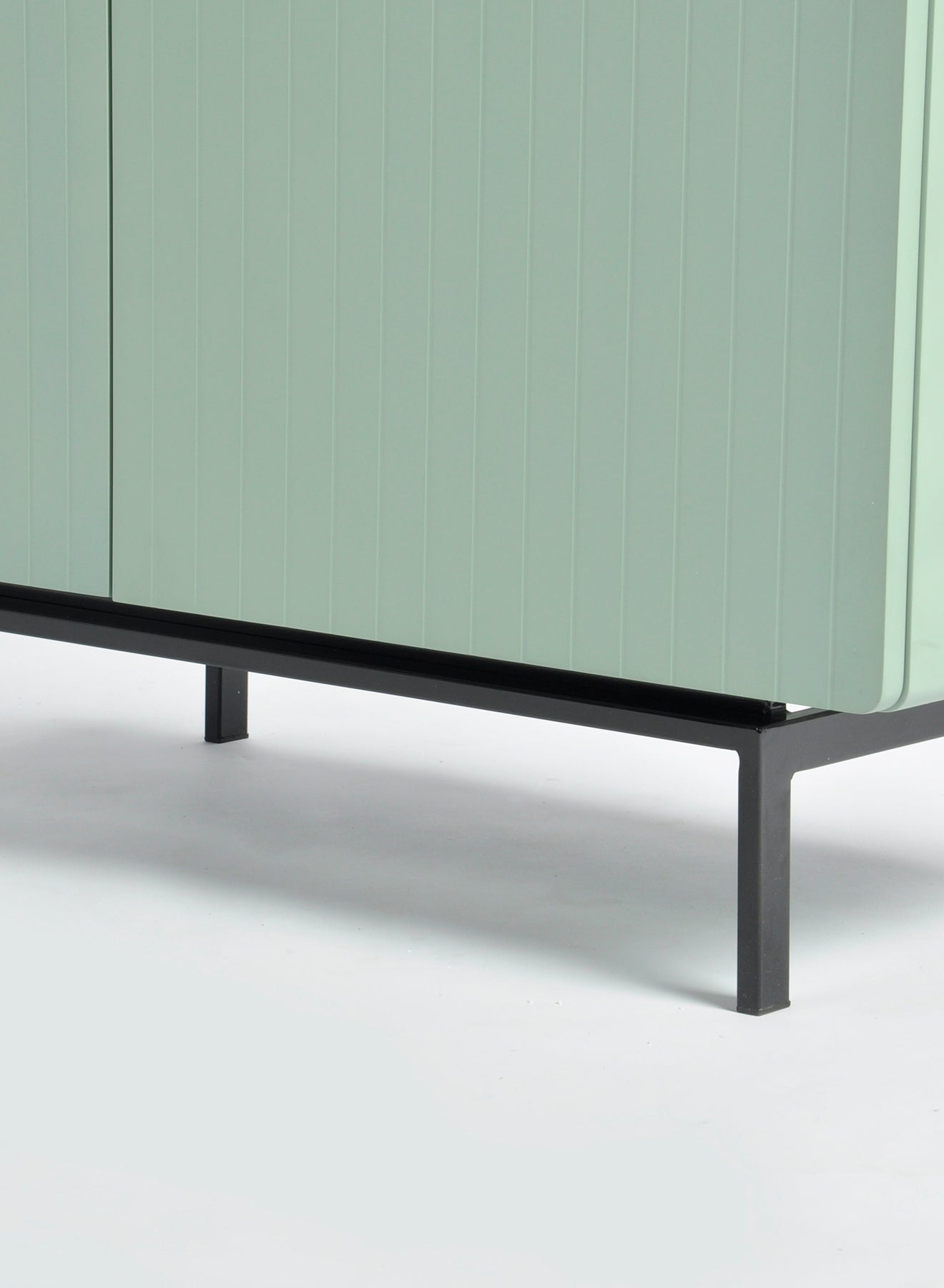 Buffet Table By In A Green Color - Size 90 X 41 X 127 - Cabinet For Storage 