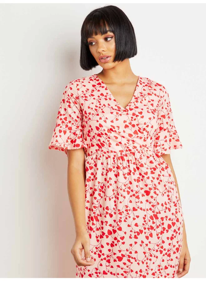 Closet By Styli Heart Ditsy Print V-Neck Tiered Maxi Dress Pink/Red