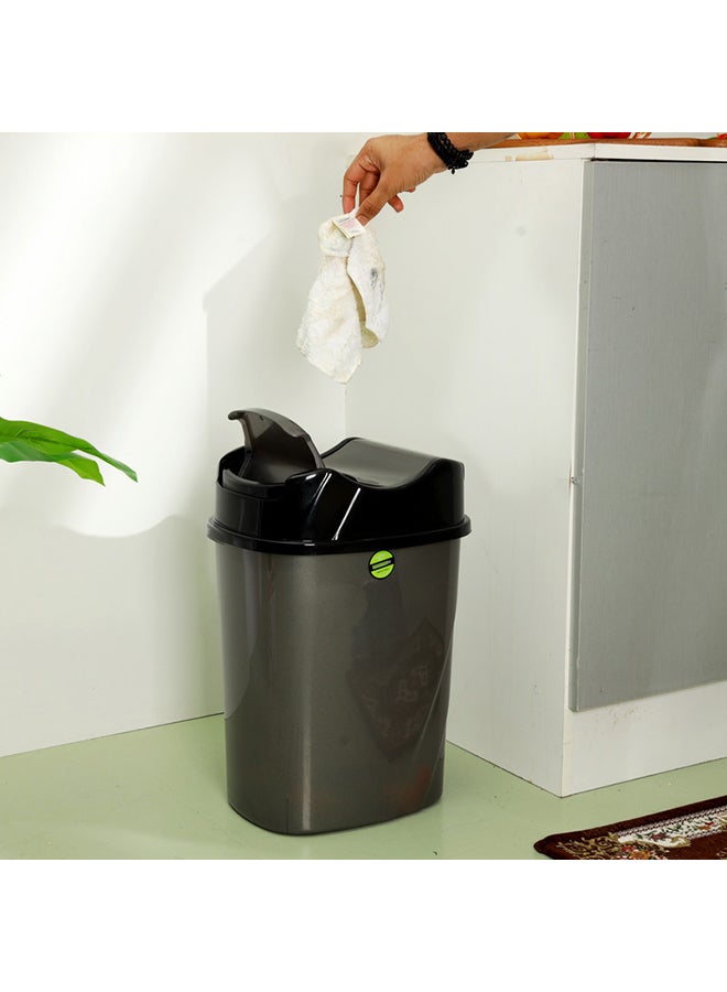 Royalford - Plastic Dust Bin with Lid Cover Grey/Black 8500ml - Image 1