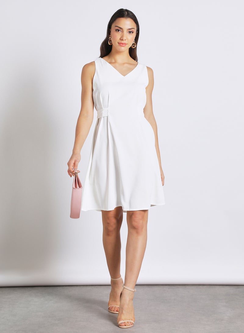 Aila Women's V-Neck Midi Dress White - Image 2
