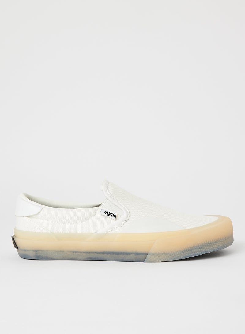 Canvas Slip-Ons Creamy - v1636625023/N51382410V_1