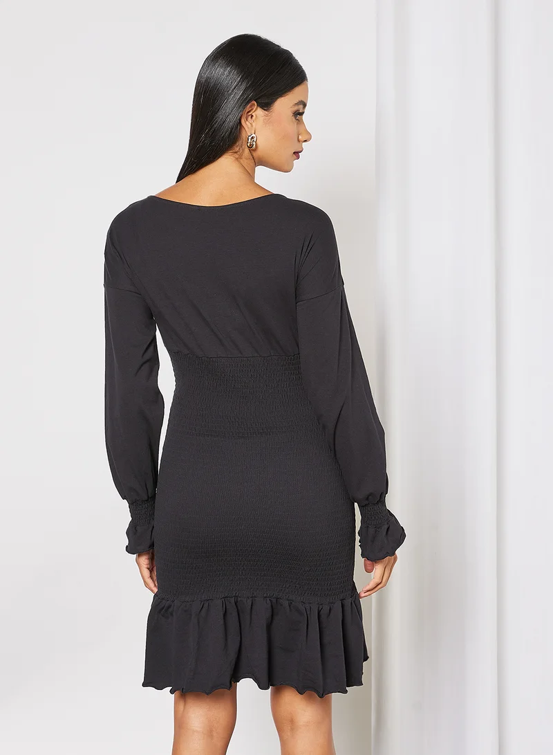 نويزي ماي Smocked Waist Mini Dress أسود