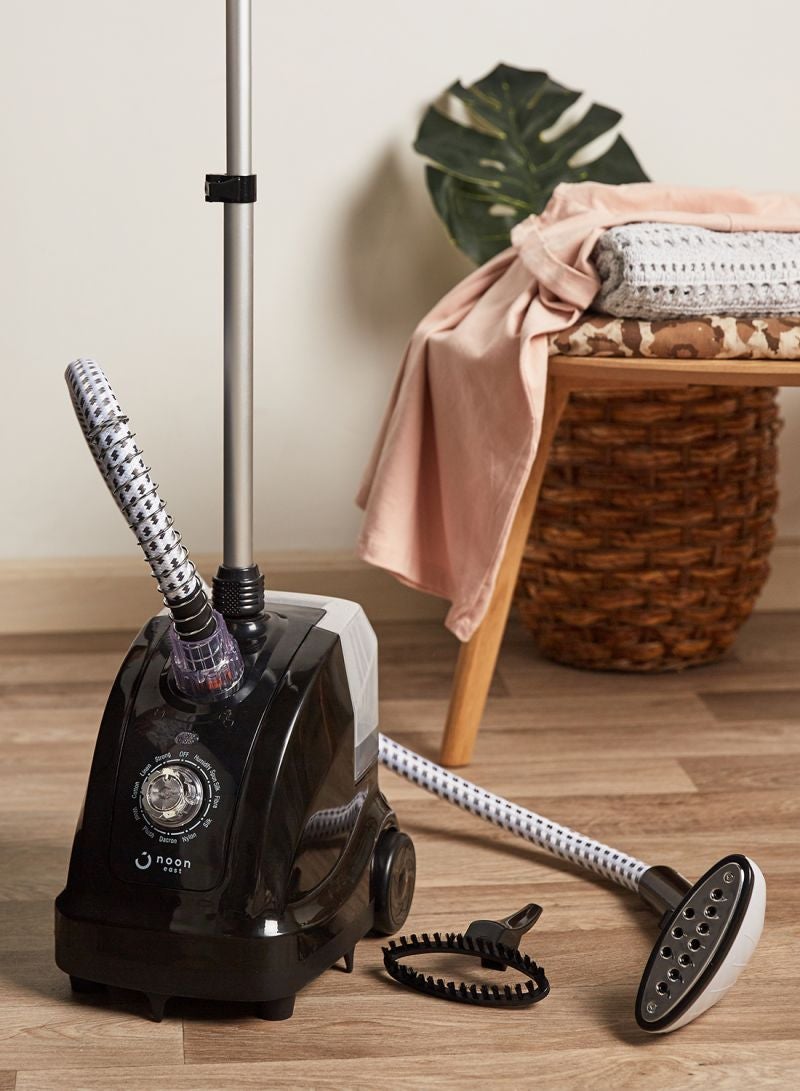 Noon East - Freestanding garment_steamer 1.3 L Garment Streamer 1.3 L 1950 W HY - 288 Black 1950 W Black - Image 1