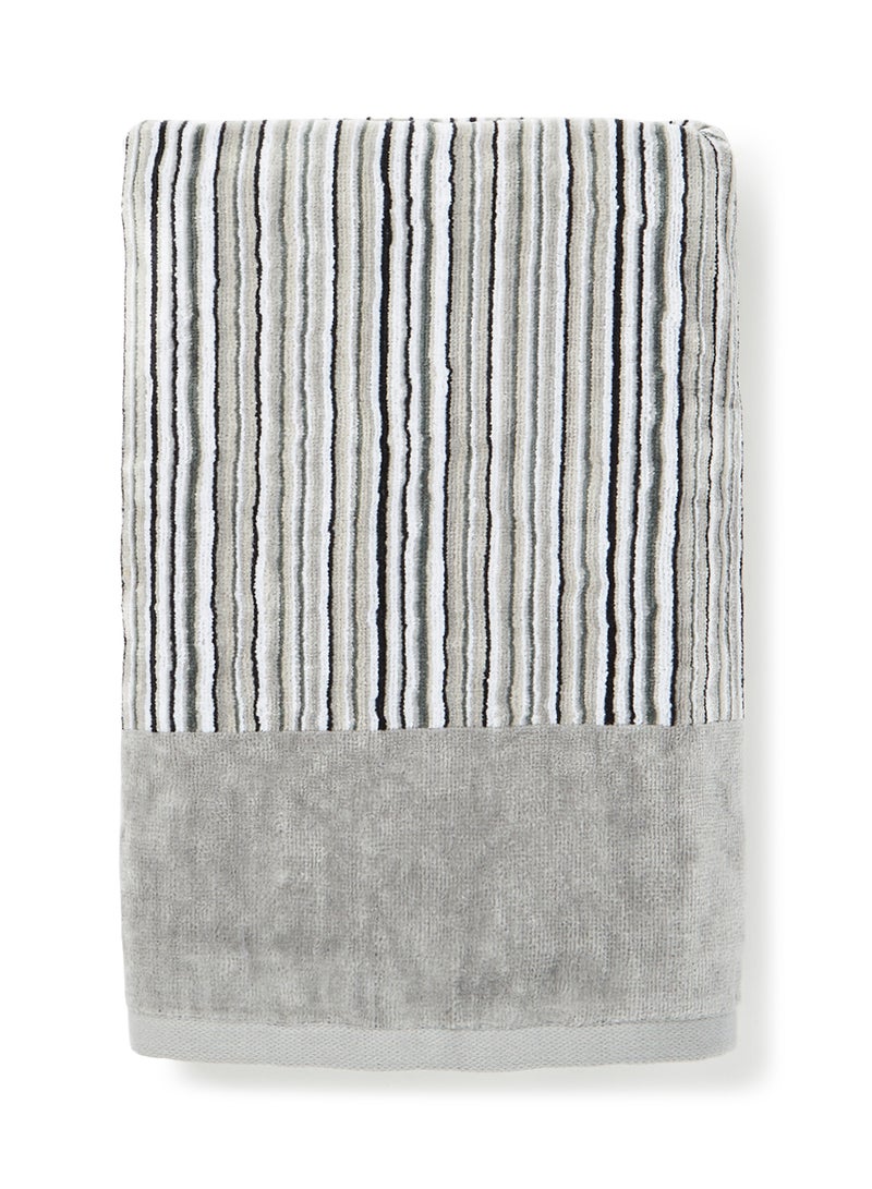 White Rose Towel Yarn Dyed Cotton  Grey 80x160cm Grey 80x160cm  - Image 2