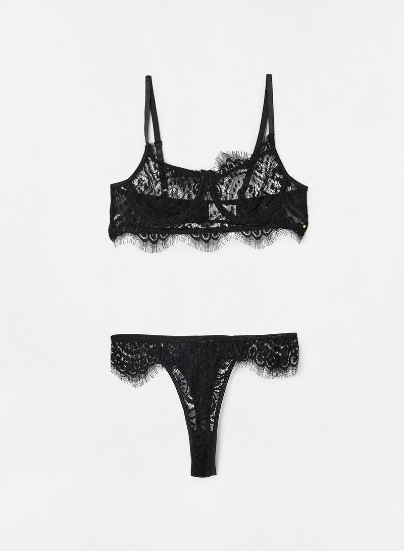 STYLISTPARK - Lace Bralette And Thong Set Black - Image 1