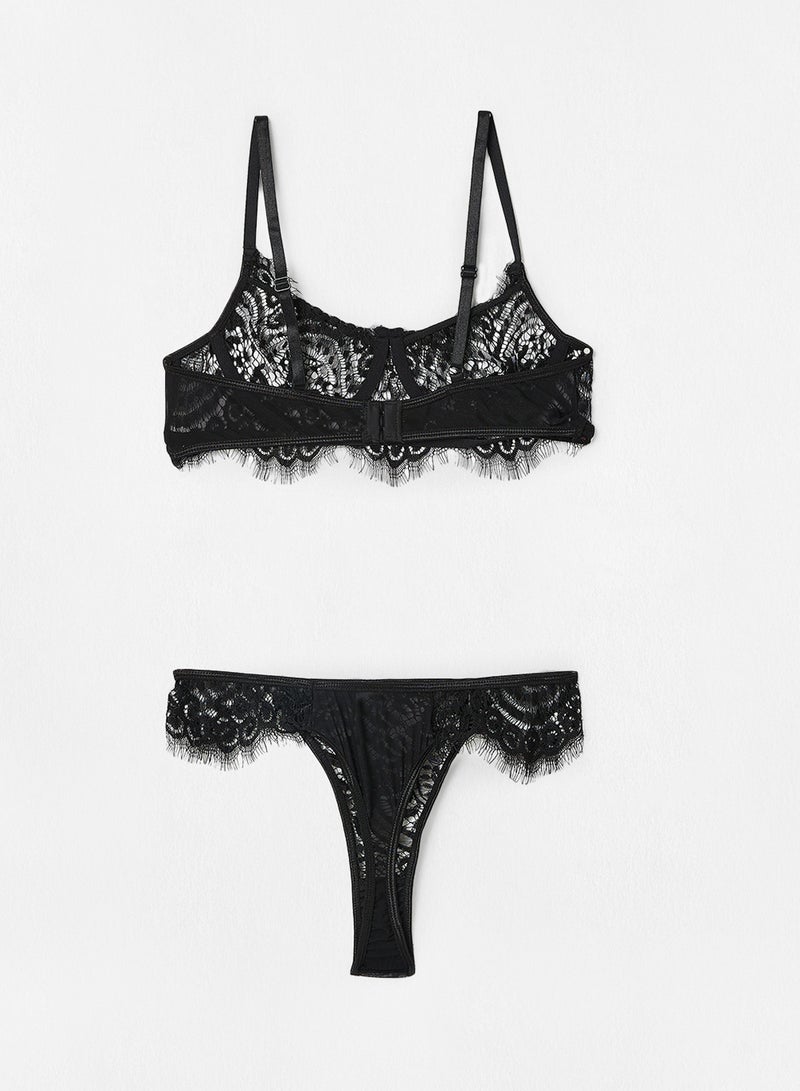 STYLISTPARK - Lace Bralette And Thong Set Black - Image 1