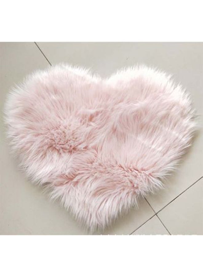 سجادة غرفة نوم داخلية مزينة بالريش ناعمة مضادة للانزلاق بتصميم عصري فاخر على شكل قلب وردي 40x50سم - Image 2