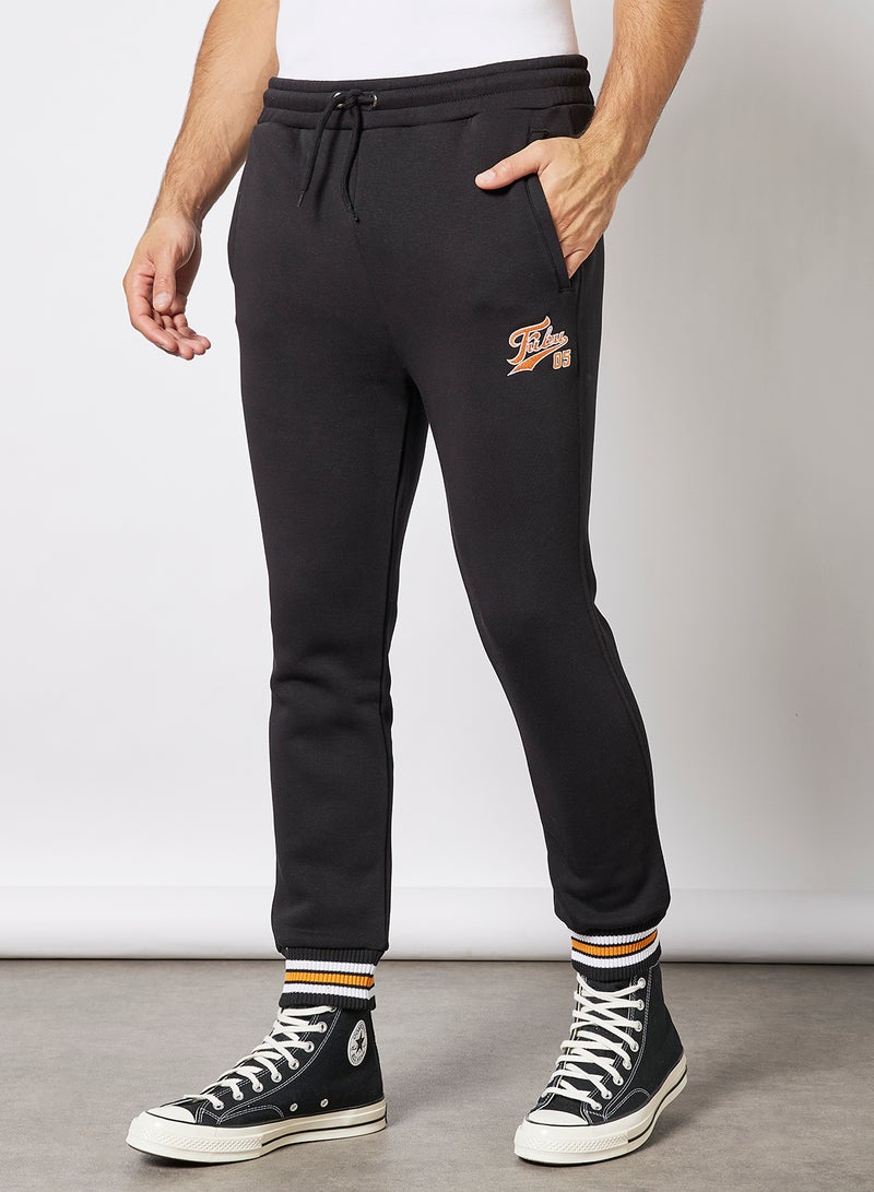 FUBU - Varsity SSL Joggers Black - Image 1