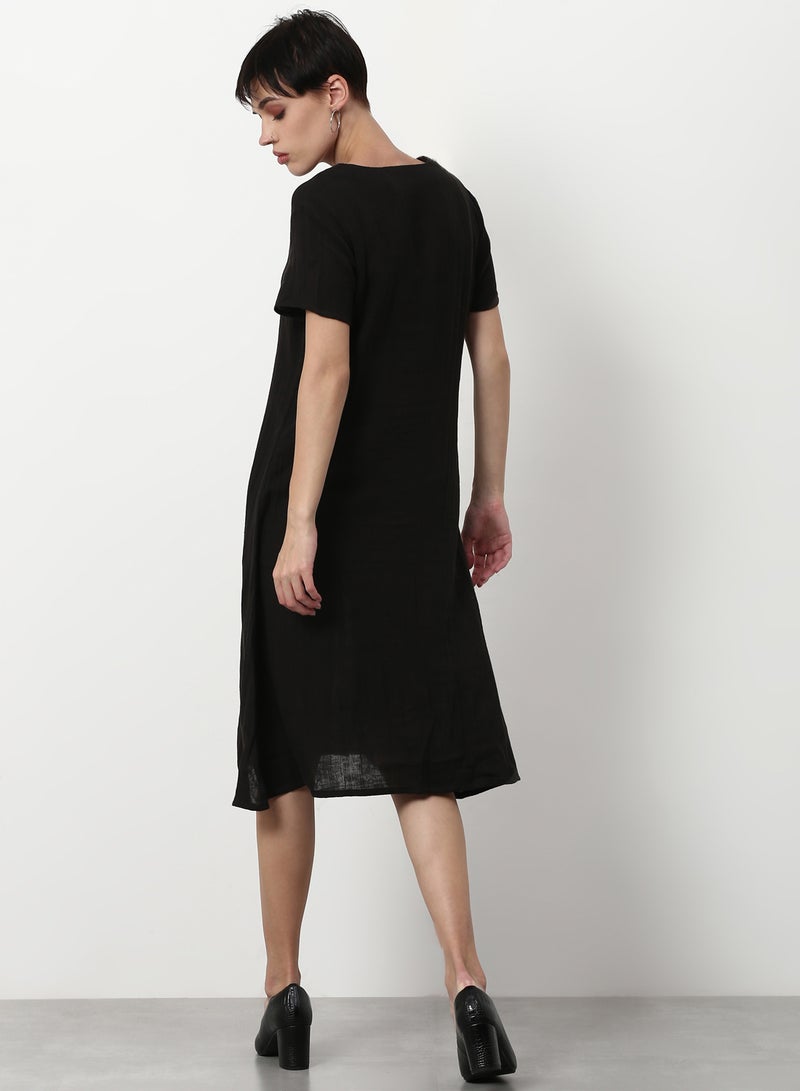 ABOF - Solid Pattern Regular Fit Midi Dress Black - Image 1