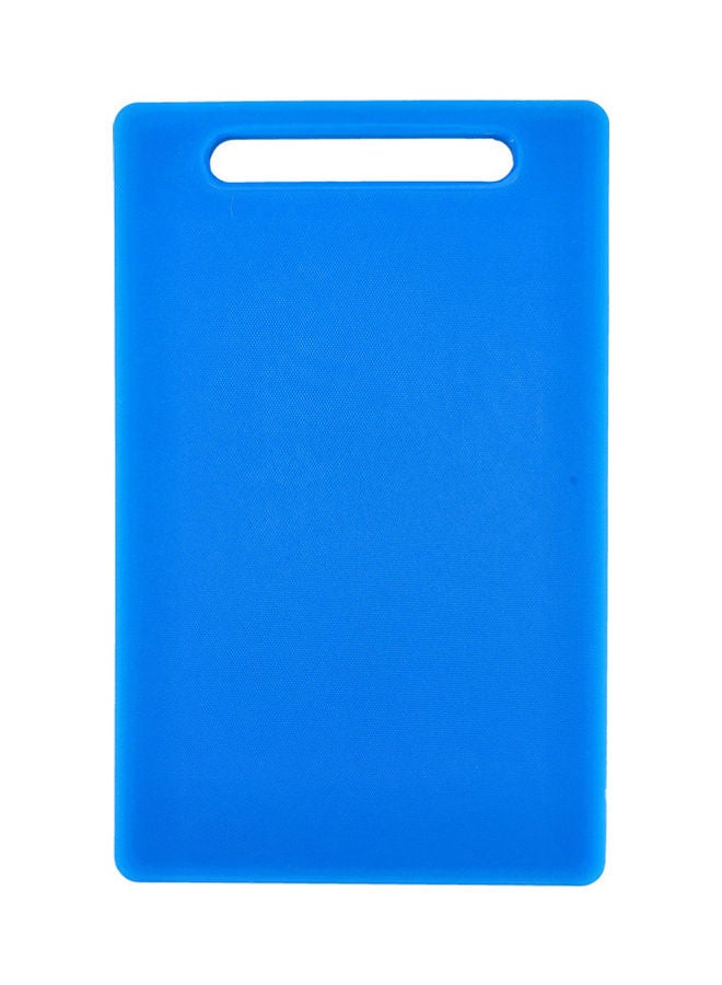 Royalford Classic Cutting Board, Polyethylene, Rf10283 - Chopping Board - Non-Absorbent, Odorless & Non-Toxic - Crack/Chip Resistant - Easy Grip Handle Blue 40x25x2cm  - Image 2