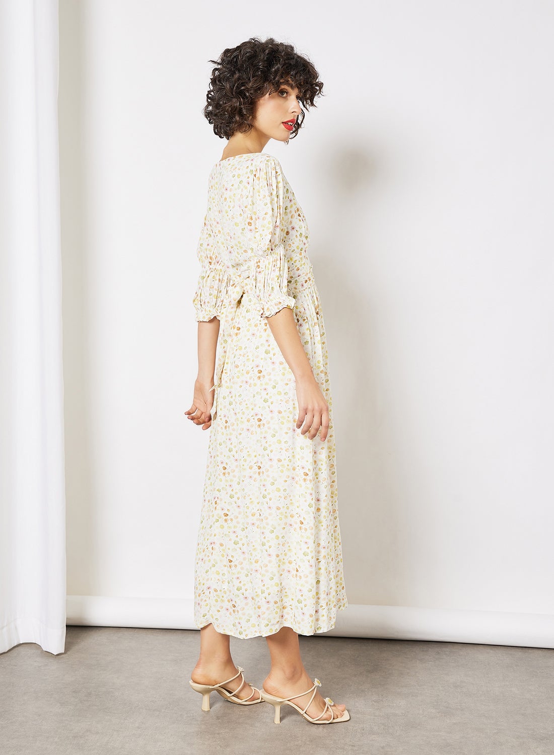 Plunge Neck Midi Dress Yellow - https://f.nooncdn.com/p/v1637501941/N50928268V_4.jpg?format=jpg&width=original