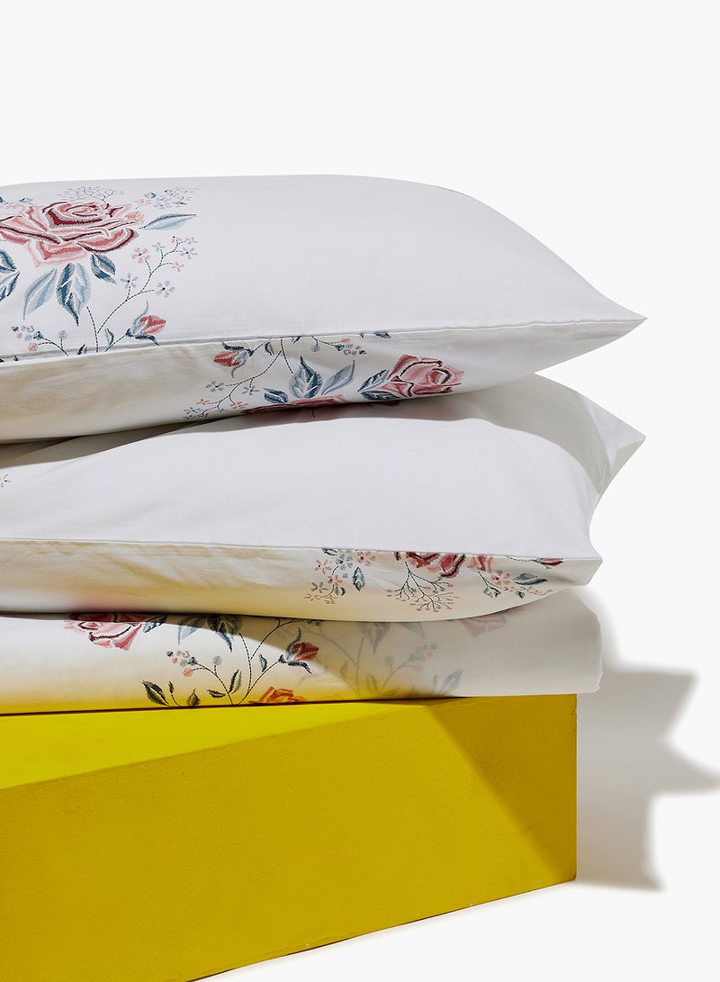 Amal - Duvet Cover Set - With 1 Duvet Cover 200X200 Cm And 2 Pillow Cover 50X75 Cm - 100% Cotton Caroline Percale Rotary Print - 144 Thread Count Cotton White/Red/Blue Queen - Image 1