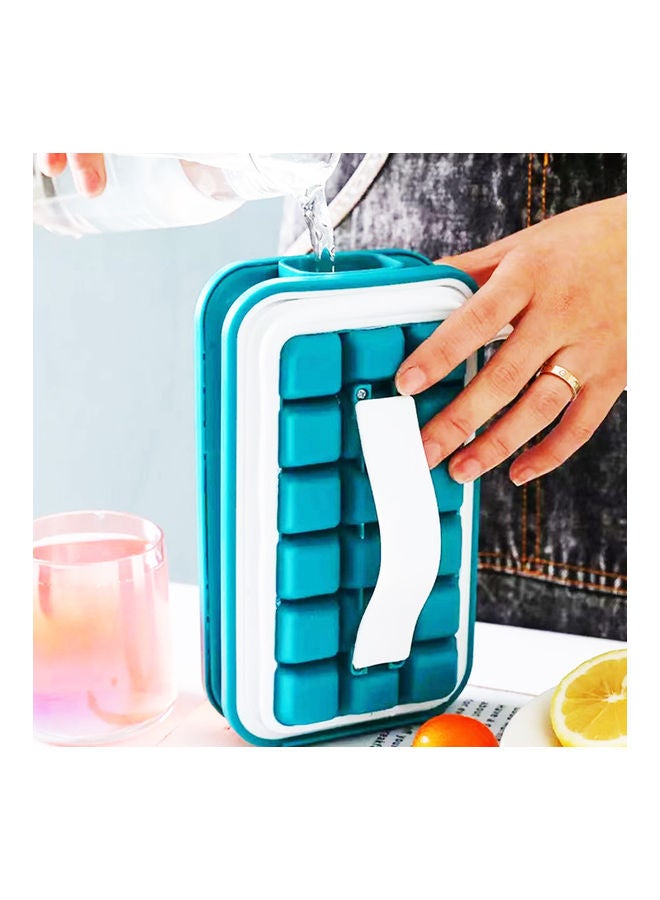 royal mark 24 Ice Cube Tray Spill Free Blue  - Image 2
