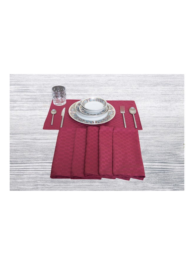 Princess - 6-Piece Dobby Jacquard Table Cloth Placemat Maroon 30x50cm - Image 1