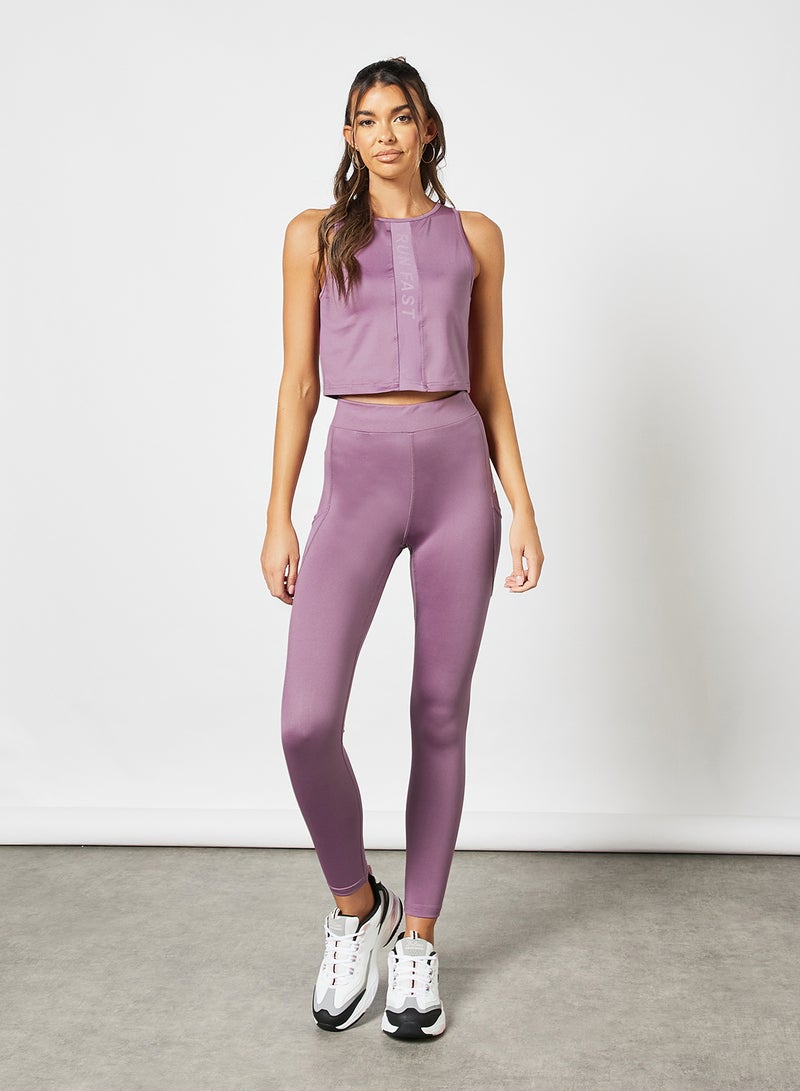 R&B - Typographic Print Cropped Tank Top Pink - Image 1