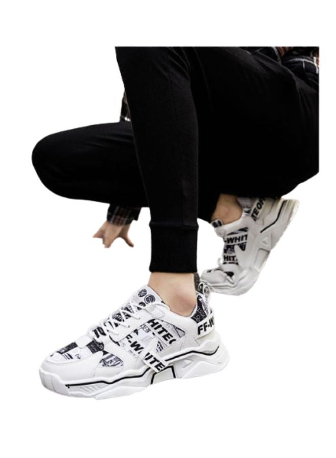 بيوينتي حذاء رياضي برباط ورقبة منخفضة أبيض/ أسود - Image 2