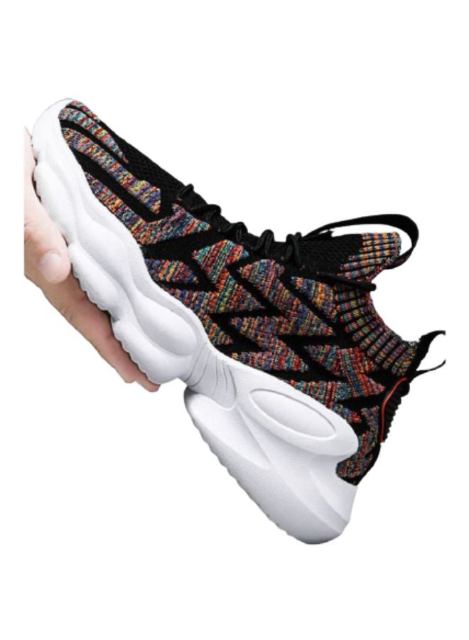 بيوينتي حذاء رياضي برباط ورقبة منخفضة أحمر/ أبيض/ أسود - Image 3